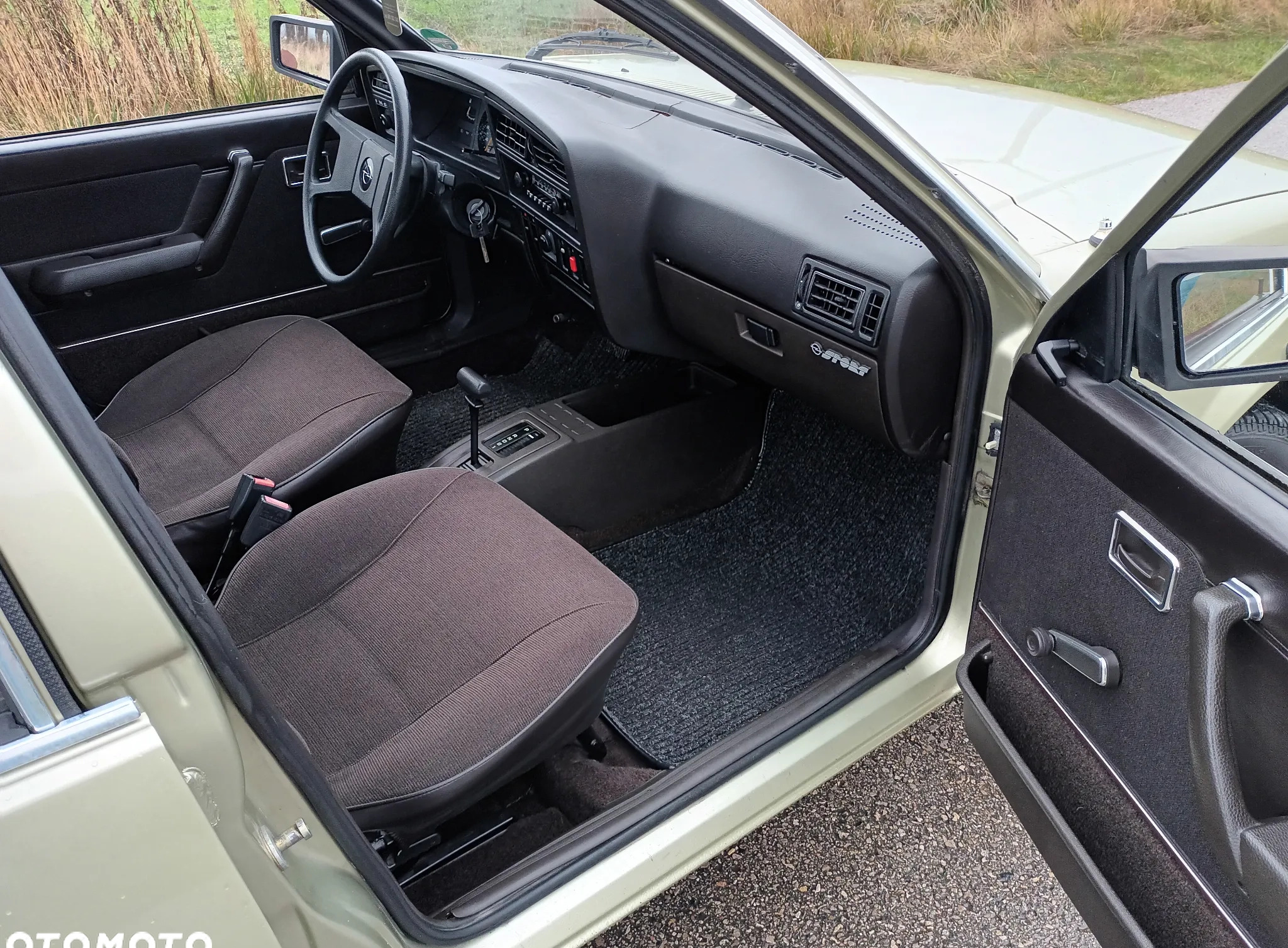Opel Ascona cena 13900 przebieg: 141700, rok produkcji 1984 z Końskie małe 631